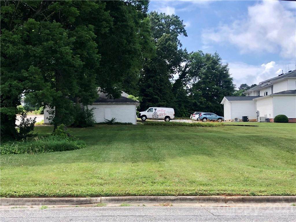 1753 Country Club Road - Photo 1