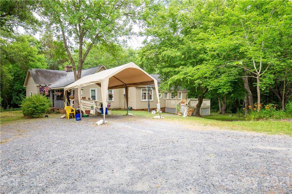 1673 George Dunn Road - Photo 1