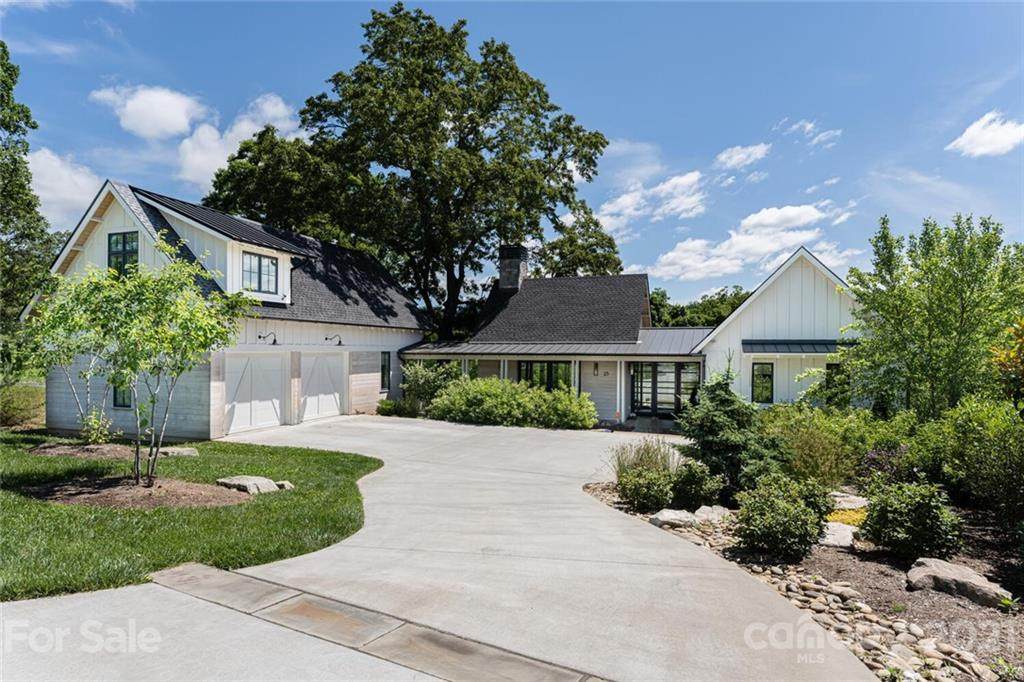 25 Wandering Oaks Way - Photo 1