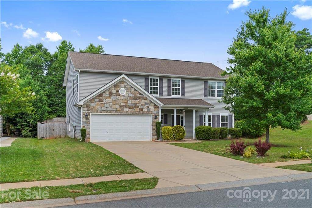 10008 Highland Creek Circle - Photo 1