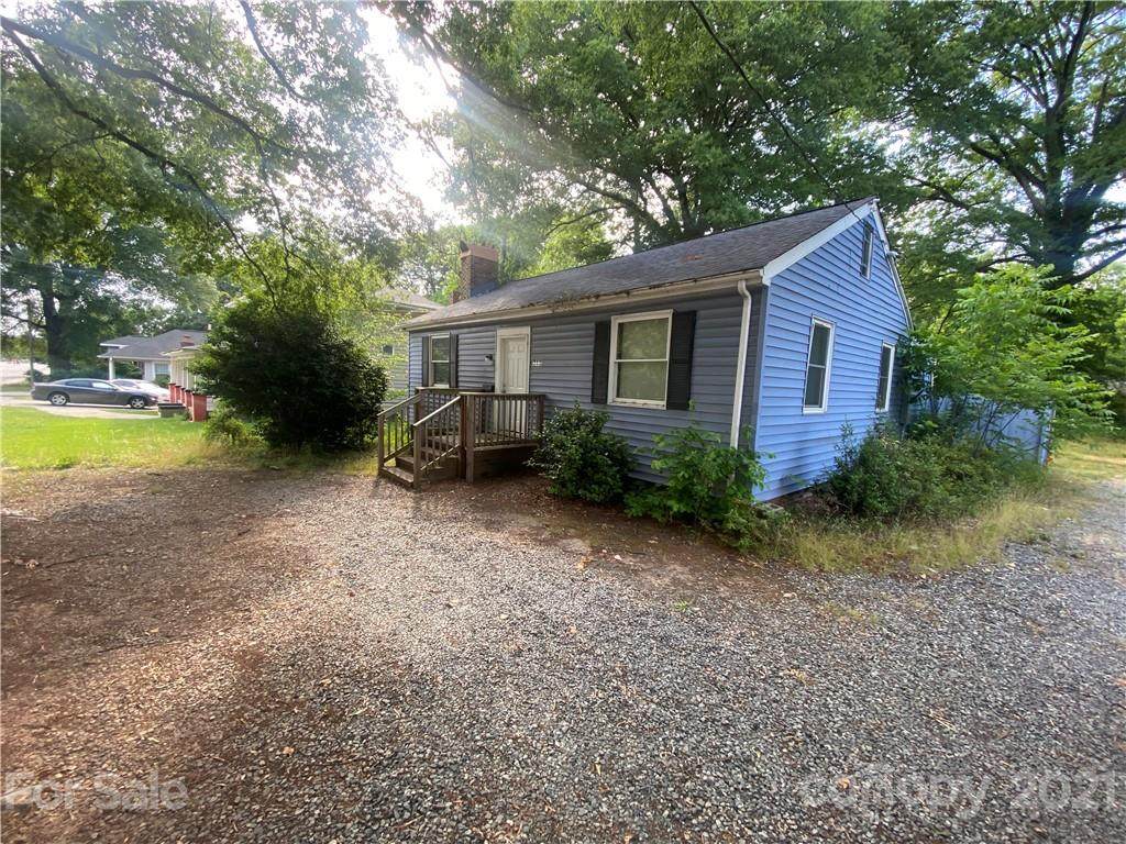 311 Hoskins Road - Photo 1