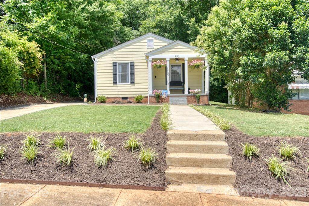 206 Cedar Street - Photo 1