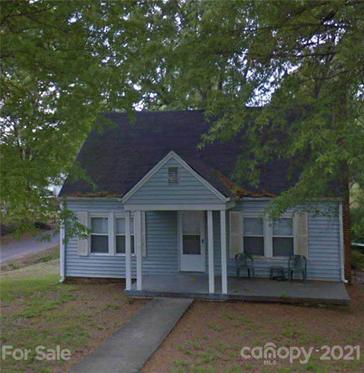 420 Coggins Avenue - Photo 1