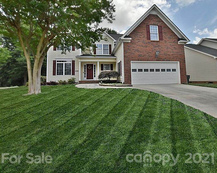 2392 Sweetbriar Lane - Photo 1