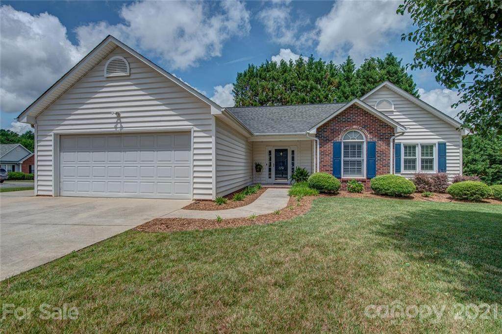 2399 Eagle Glen Court - Photo 1