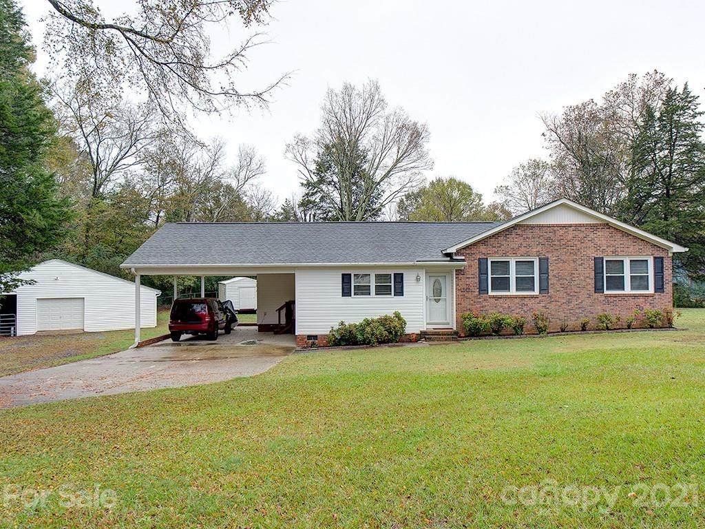 2153 Chanticleer Circle - Photo 1