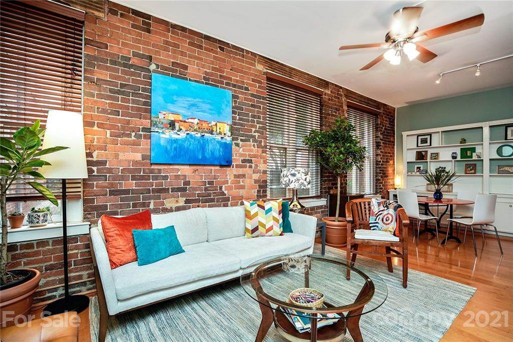 229 Poplar Street - Photo 1