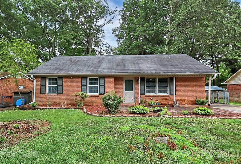 5307 Larewood Drive - Photo 1