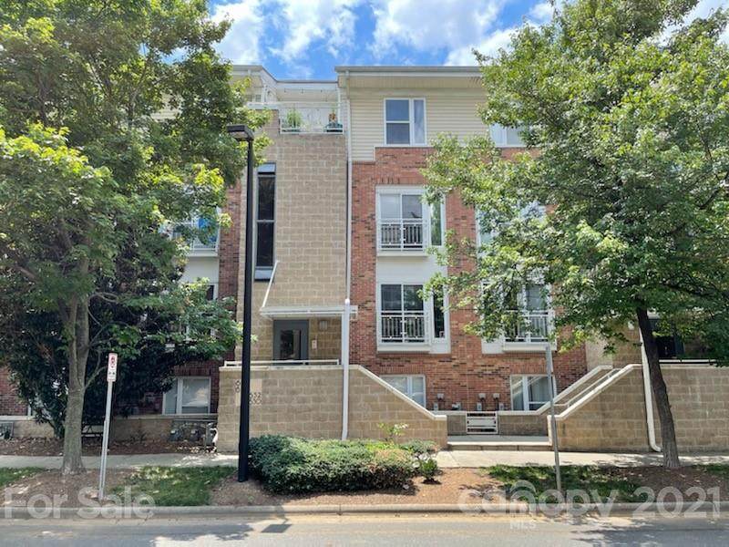 632 Raphael Place - Photo 1