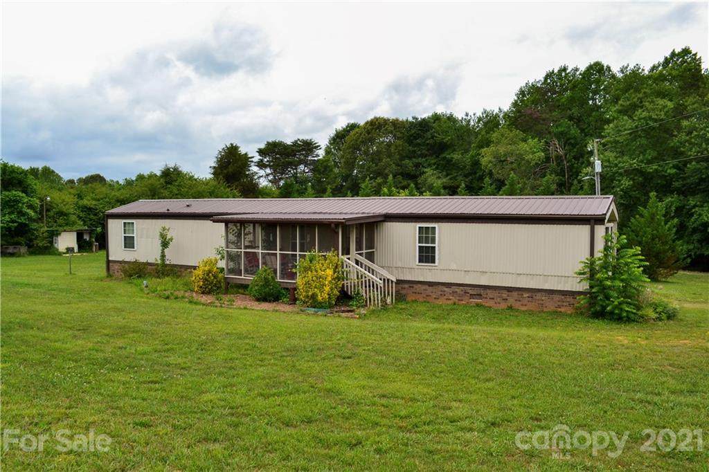 335 Davis Auto Drive - Photo 1