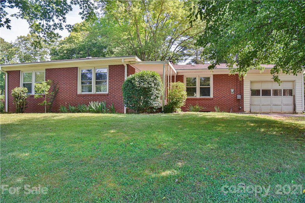 591 Old Leicester Highway - Photo 1