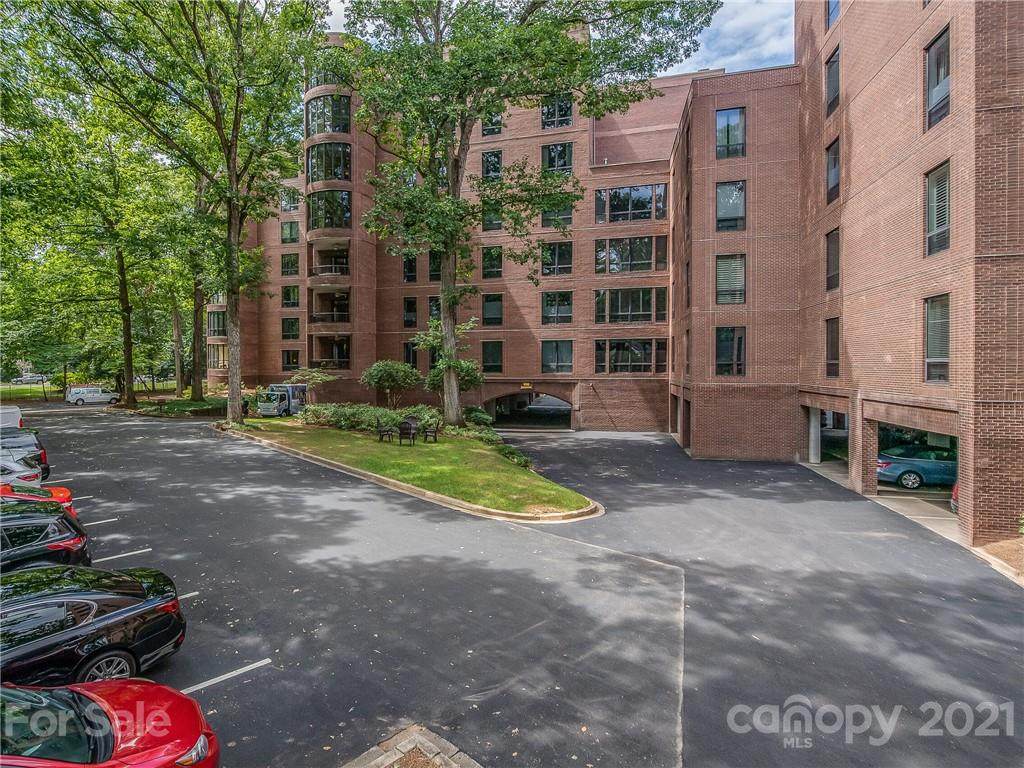 918 Cherokee Road - Photo 1