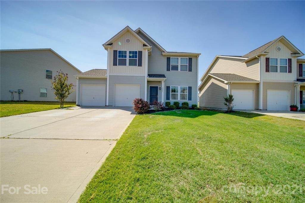 3351 Saddlebrook Drive - Photo 1