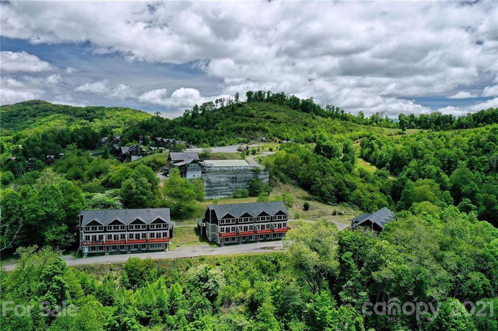 295 Vista Drive - Photo 1