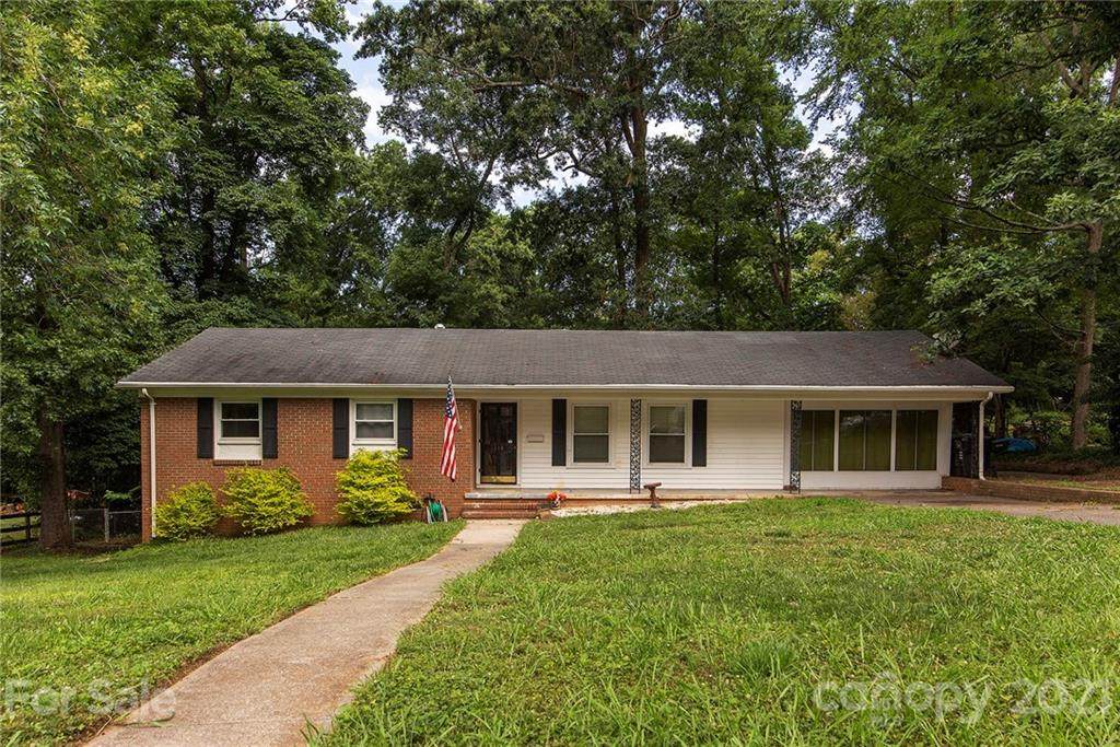 118 Hillside Avenue - Photo 1