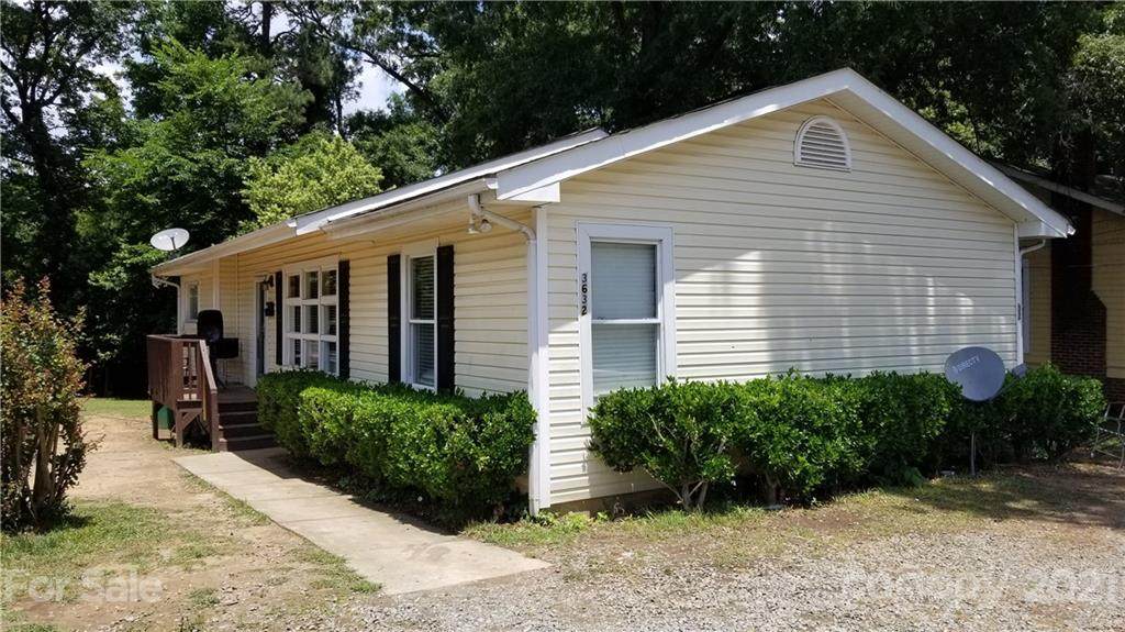 3632 Tuckaseegee Road - Photo 1