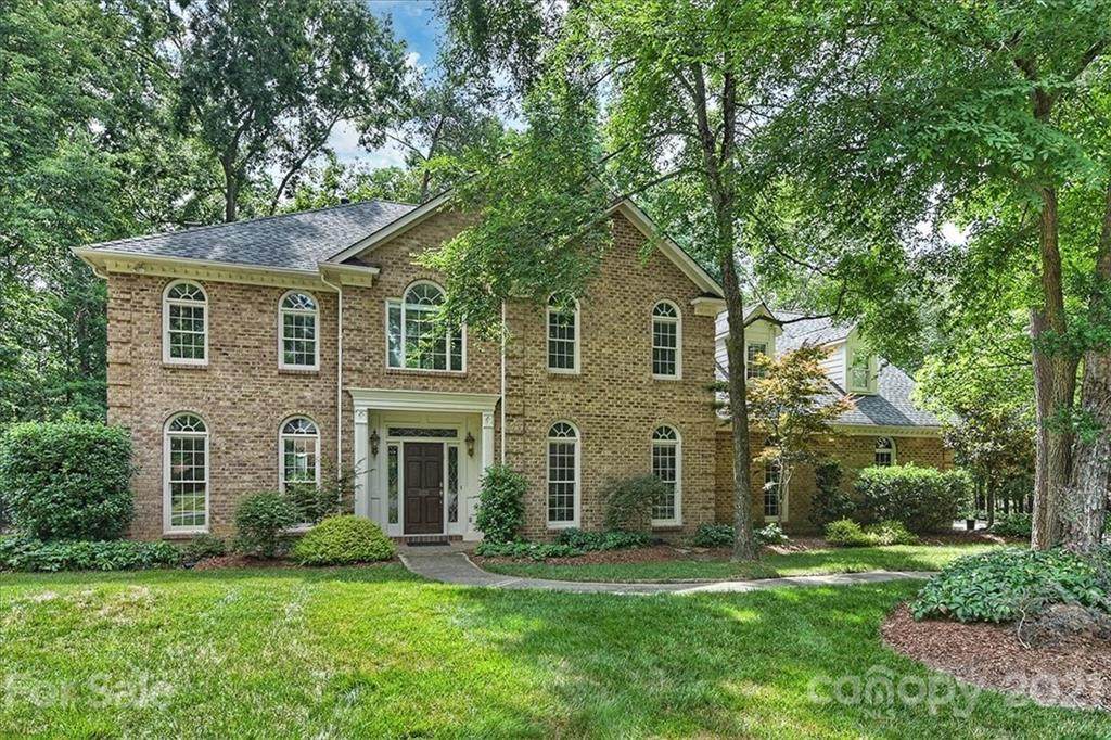 906 Mangionne Drive - Photo 1