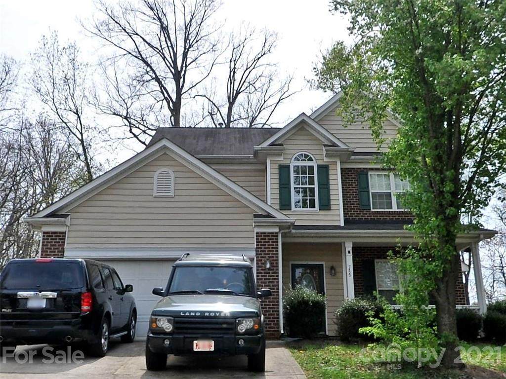 7520 Grabill Drive - Photo 1