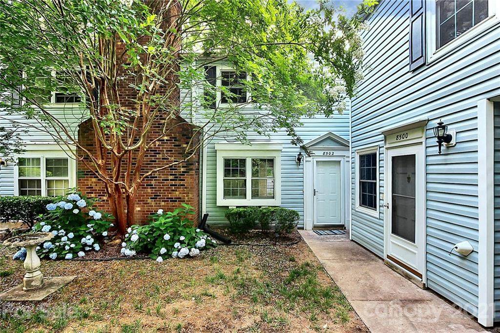 8502 Castle Pine Court - Photo 1