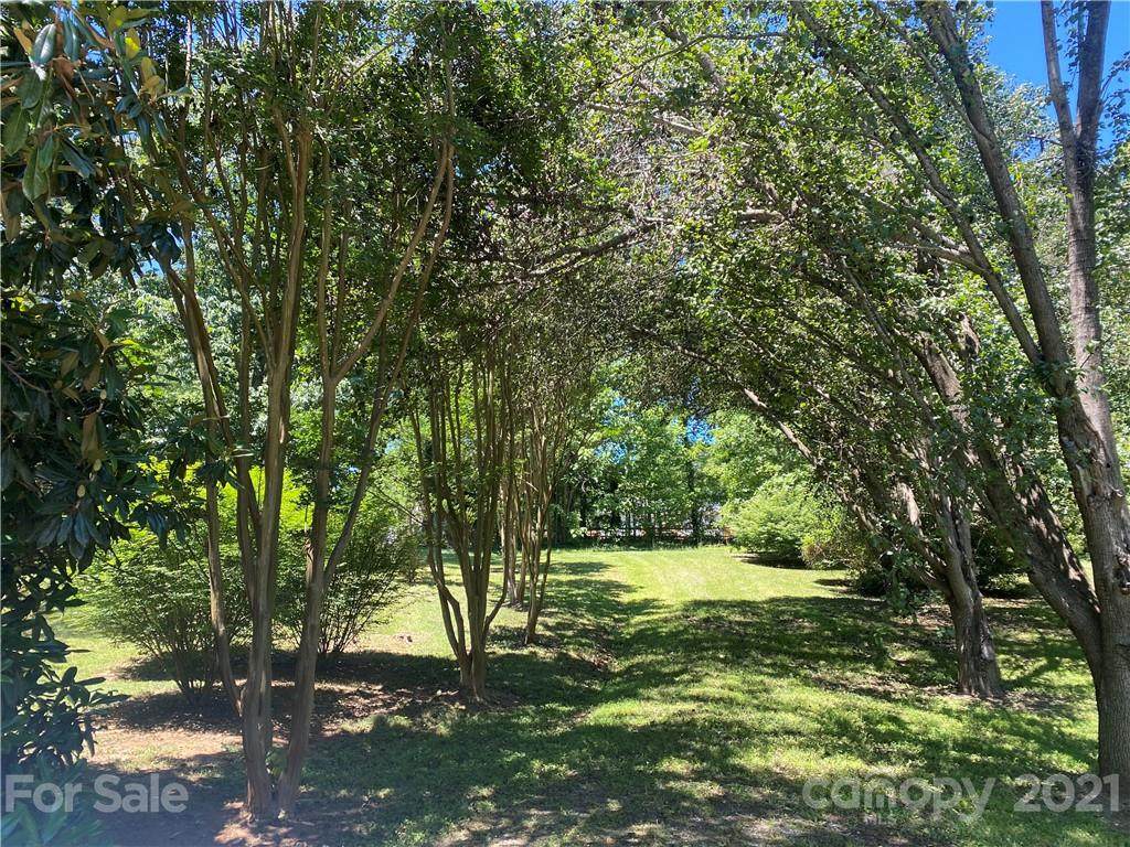 172 Longbranch Road - Photo 1