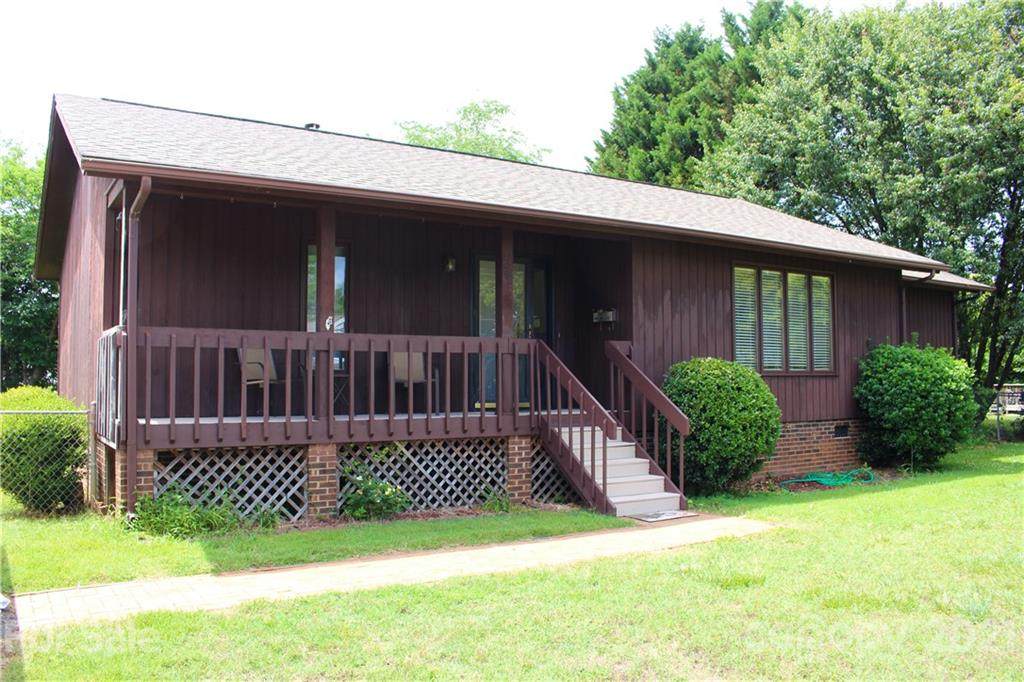 303 Ford Street - Photo 1