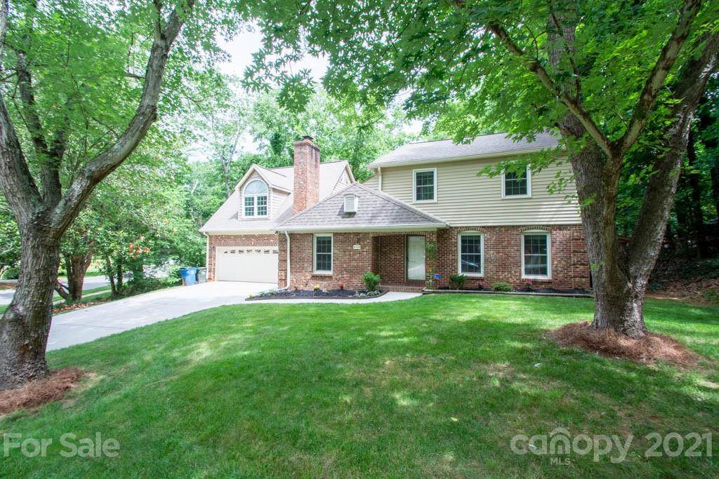 9725 Hinson Drive - Photo 1