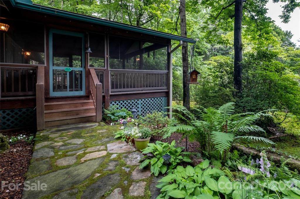1434 Cherokee Trail - Photo 1
