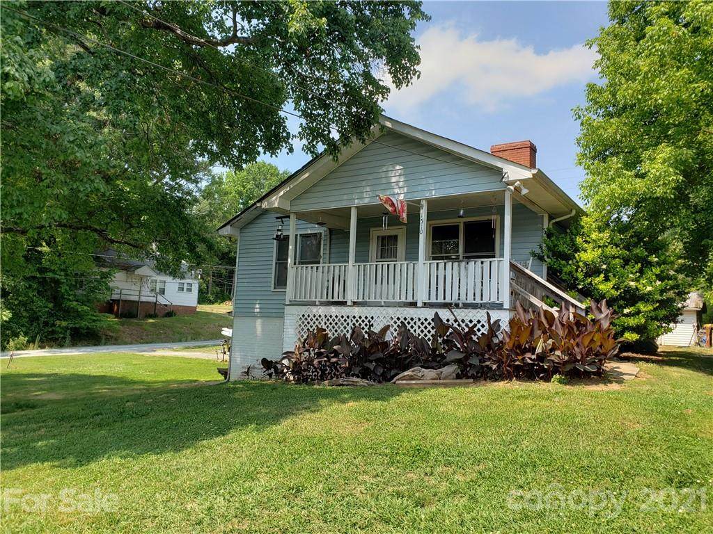 1510 Salisbury Avenue - Photo 1