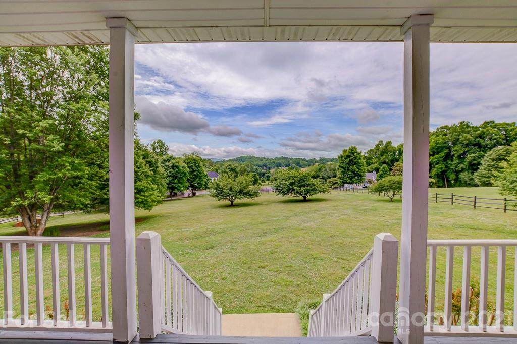 21 Chasis Court - Photo 1