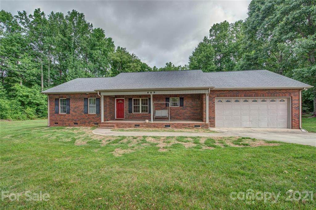 669 Alexis Lucia Road - Photo 1