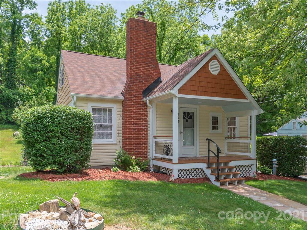 618 East Street - Photo 1
