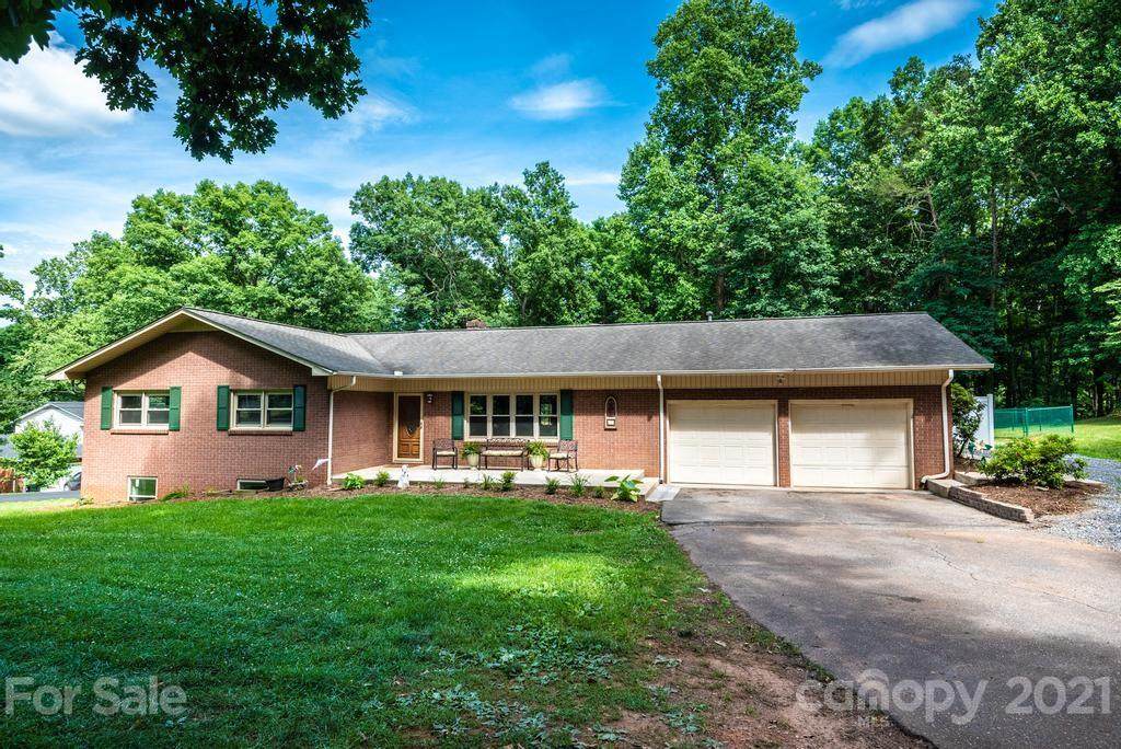 506 2nd Ave Drive - Photo 1