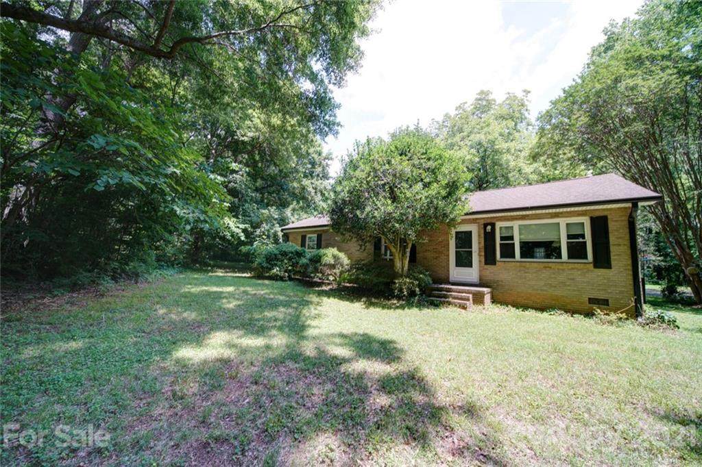 7465 Pharr Mill Road - Photo 1