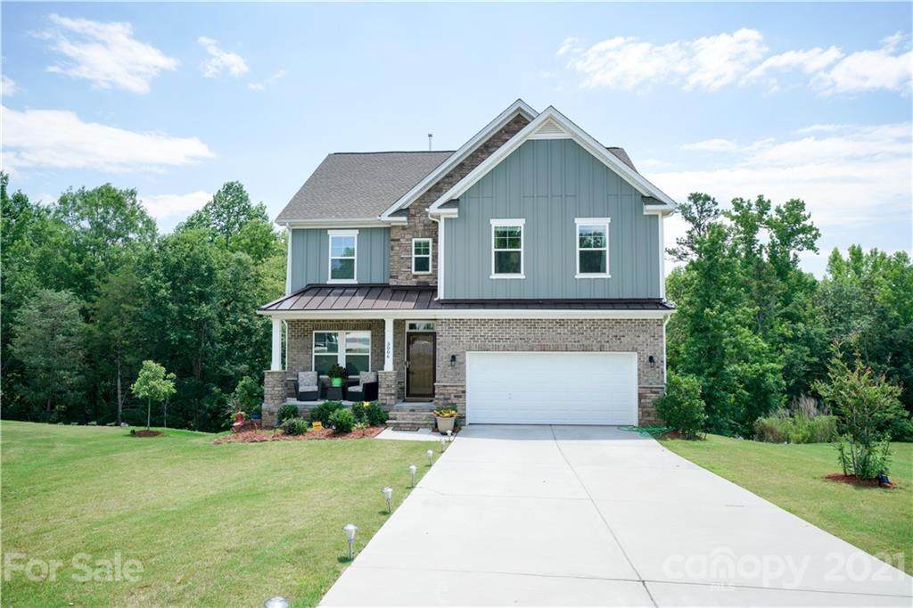 3006 Carriage Oak Way - Photo 1