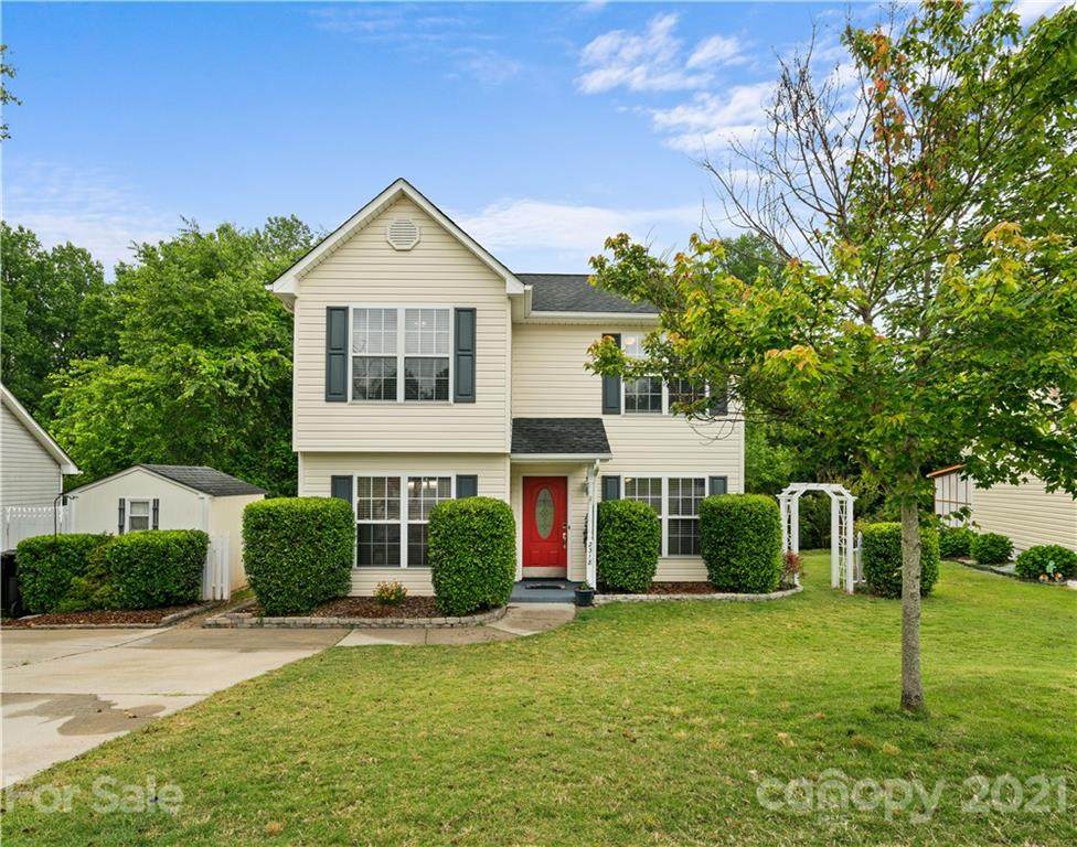 2318 Lomax Court - Photo 1