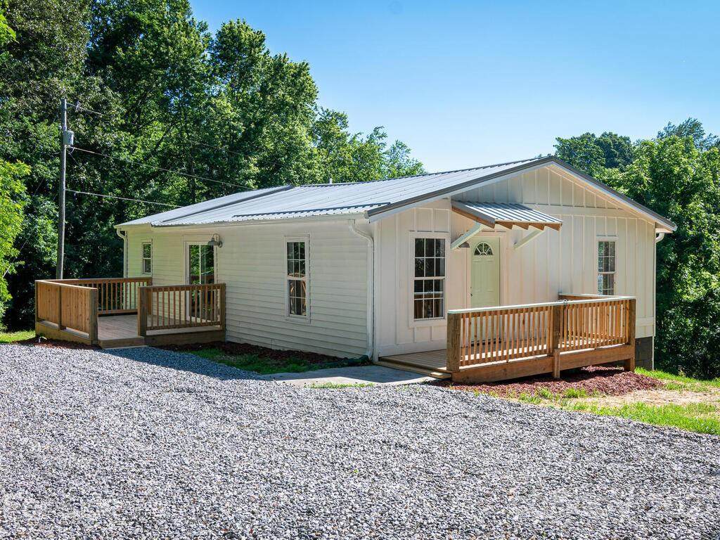 30 Oak Lodge Road - Photo 1