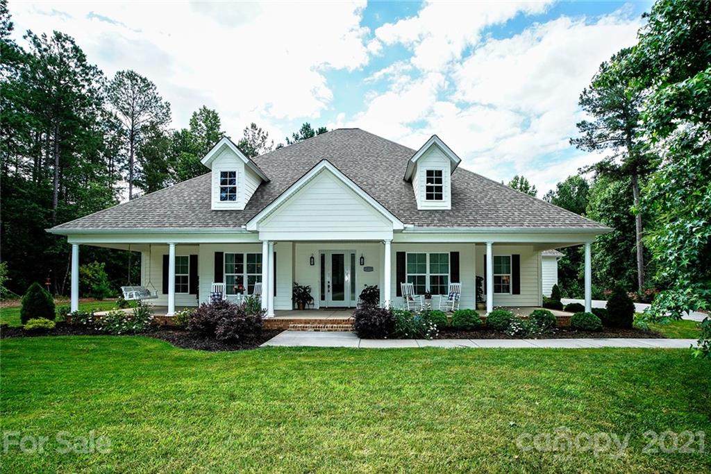 1023 Ledge Wood Lane - Photo 1