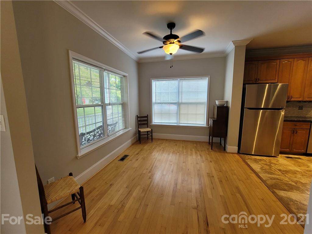 5116 Weaver Glenn Place - Photo 1