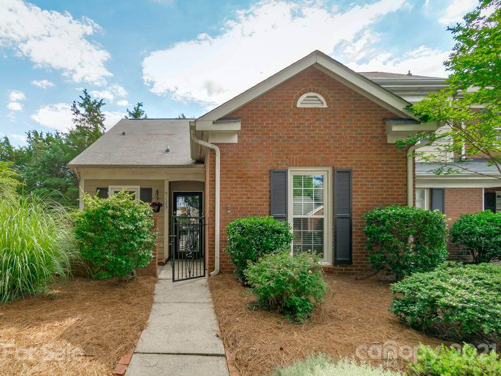 9123 Vicksburg Park Court - Photo 1