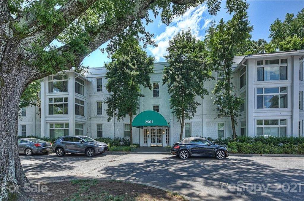 2501 Roswell Avenue - Photo 1