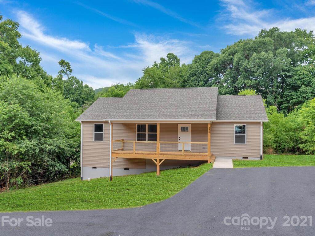 220 Pentland Lane - Photo 1
