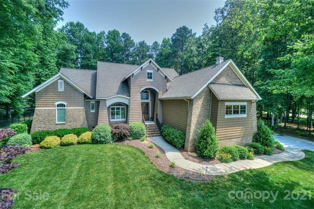 188 Riverwood Road - Photo 1