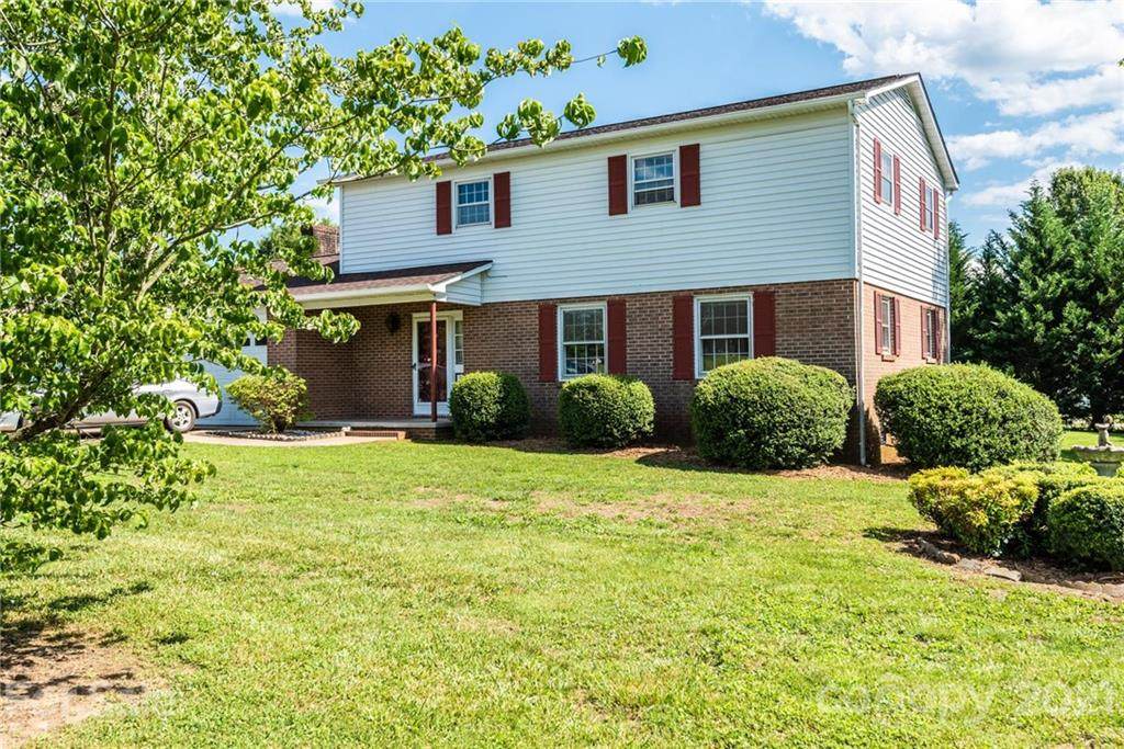 2541 Fairwood Drive - Photo 1