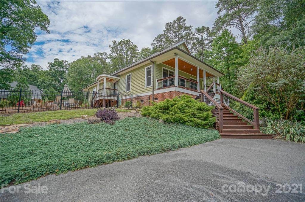 239 Pioneer Drive - Photo 1