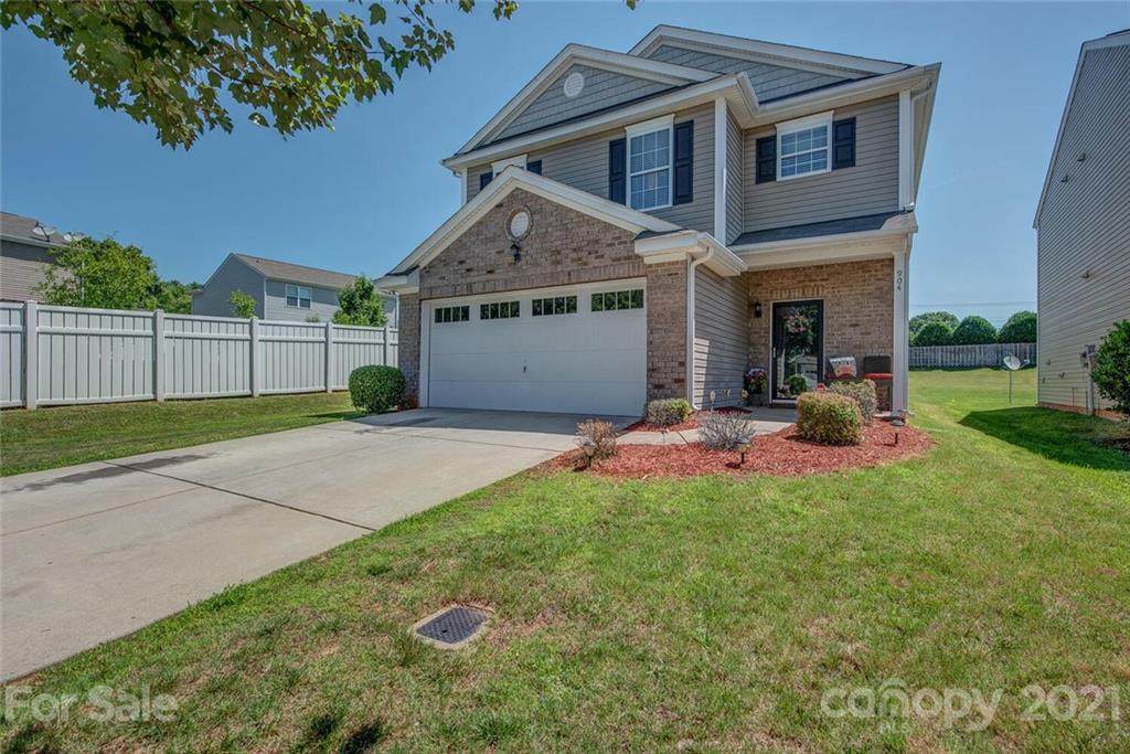 904 Willow Creek Drive - Photo 1