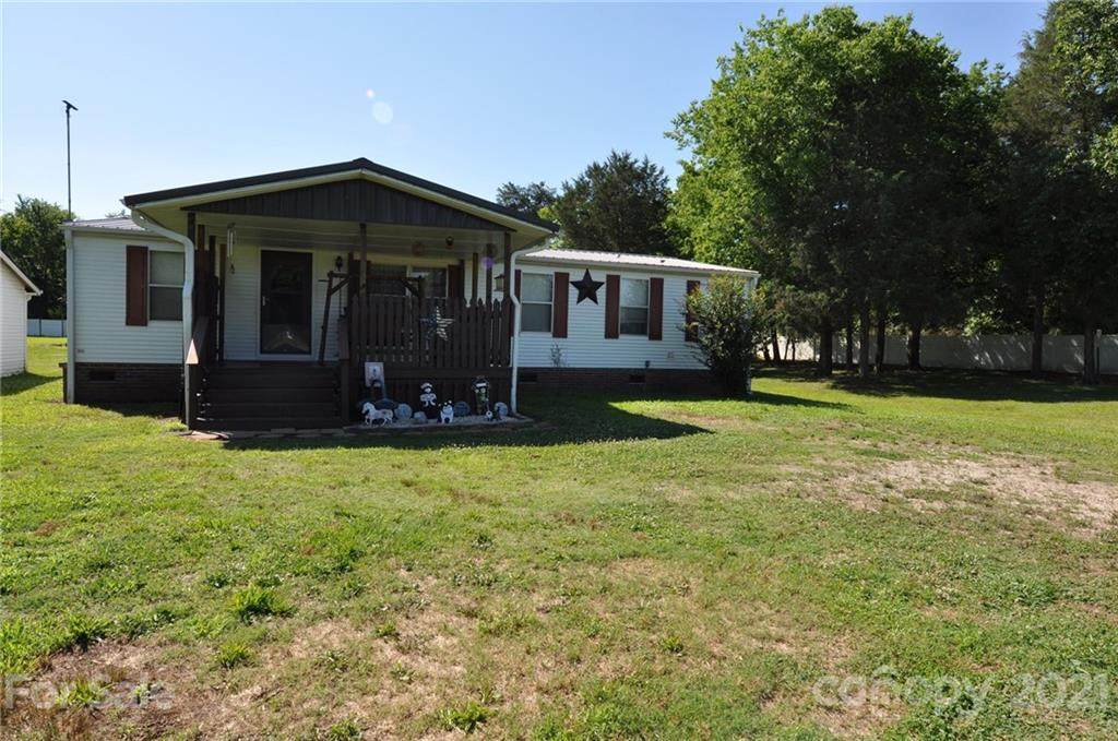 2496 Saluda Road - Photo 1