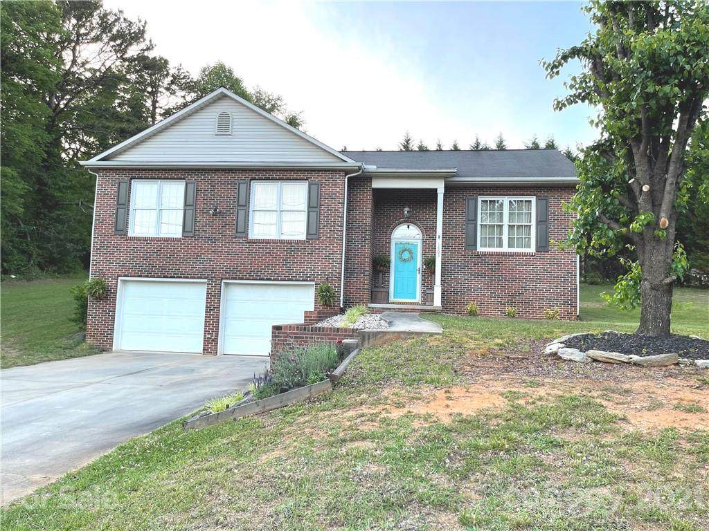 1803 Wilkesboro Boulevard - Photo 1