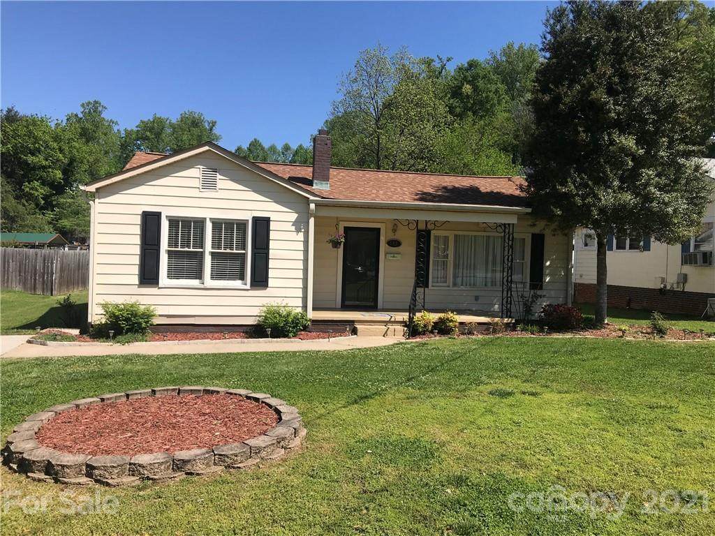 145 Lincoln Avenue - Photo 1