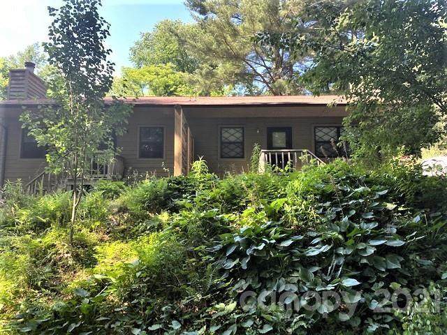 421 Mother In Law Lane - Photo 1