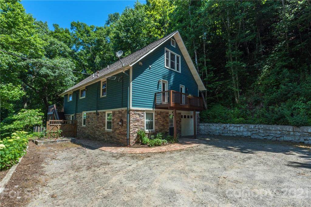 15 Tessie Lane - Photo 1